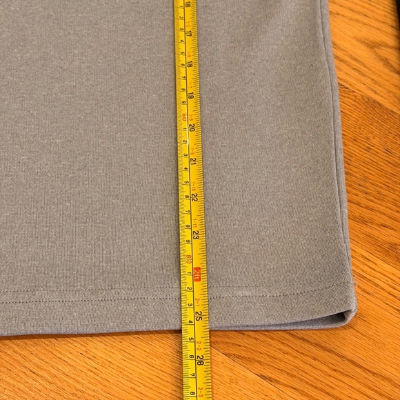 FootJoy Golf Half Zip Lightweight Mid-Layer Sweater in Grey/Black - Picture 4 of 7